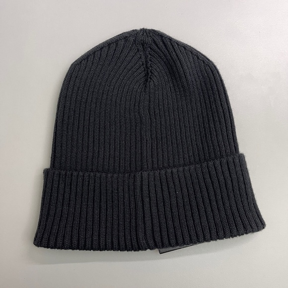 BNWT NEW Arcteryx Skaha Toque black Rib Knit Stretch Winter Hat Beanie O/S - Picture 3 of 3